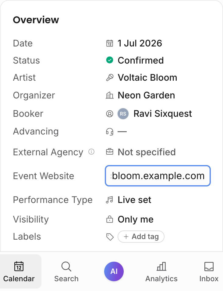 Mobile show detail field row in its editing state, saving instantly
